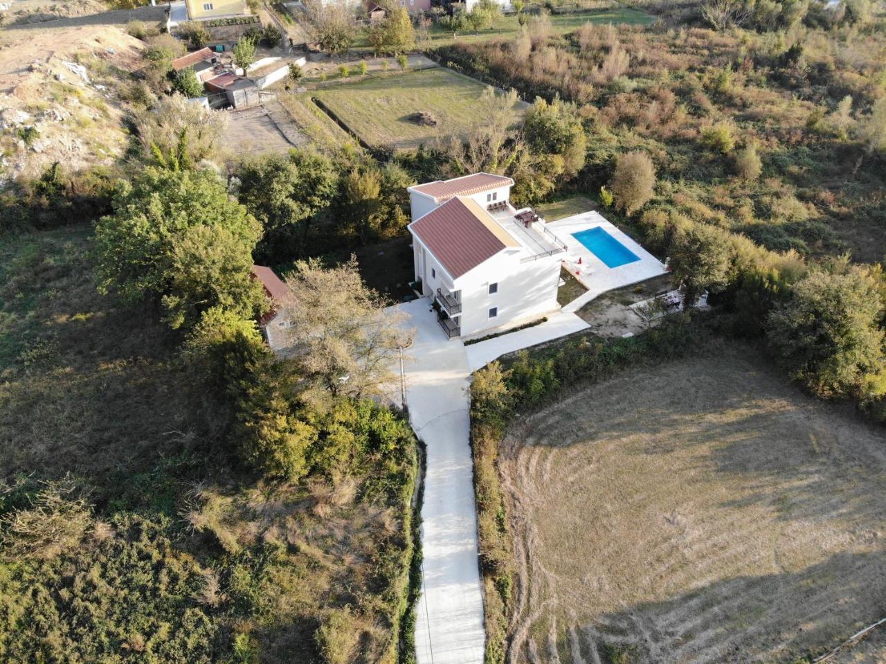 Apartment Vrutak Kotor Exteriör bild