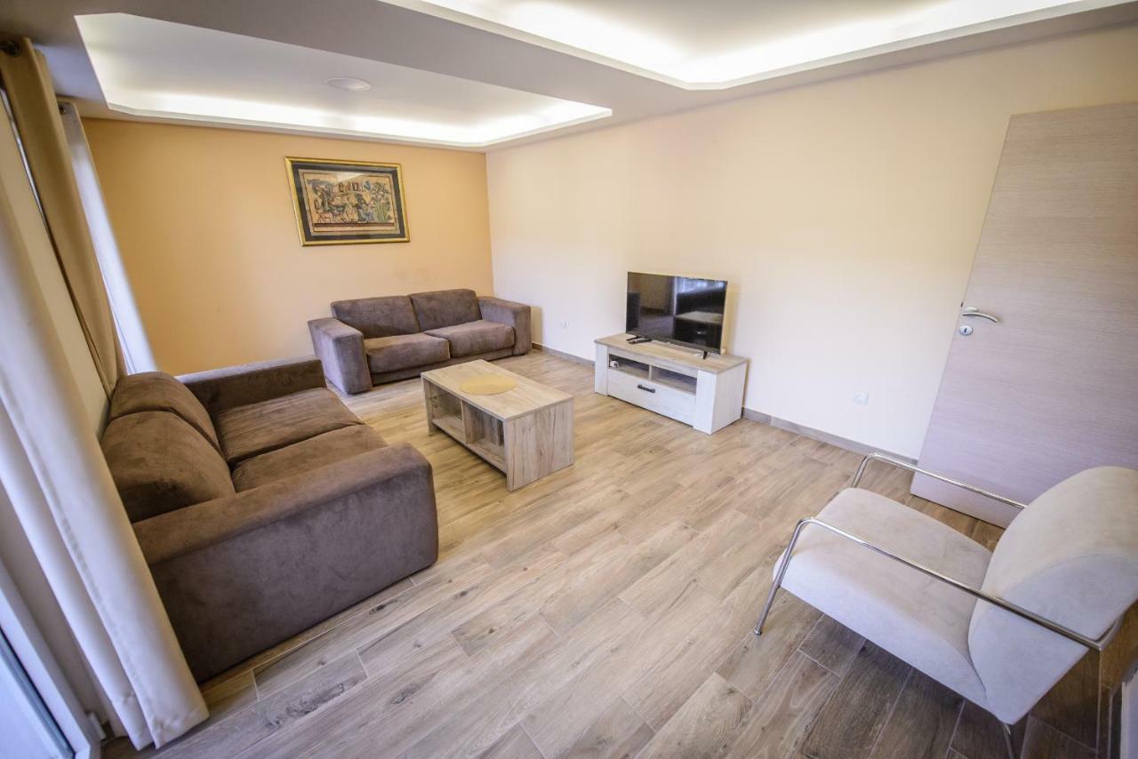 Apartment Vrutak Kotor Exteriör bild