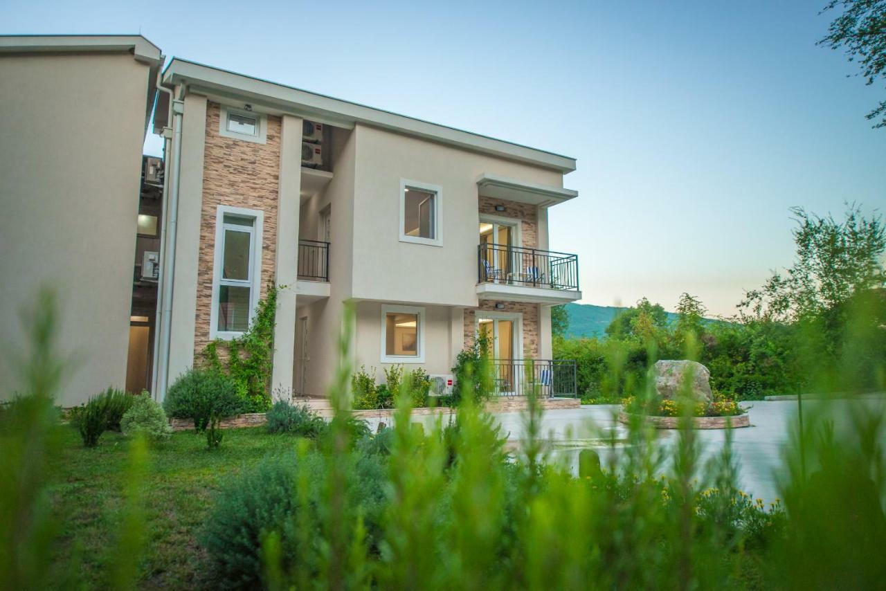Apartment Vrutak Kotor Exteriör bild