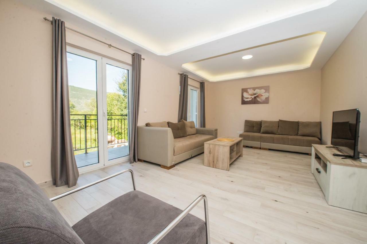 Apartment Vrutak Kotor Exteriör bild