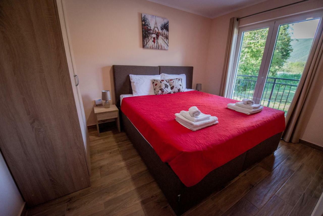 Apartment Vrutak Kotor Exteriör bild