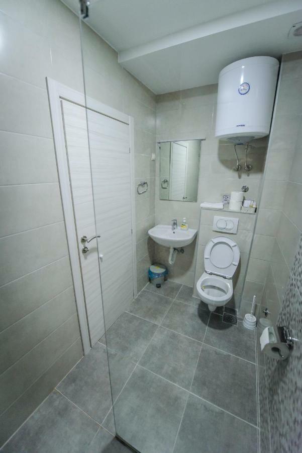 Apartment Vrutak Kotor Exteriör bild