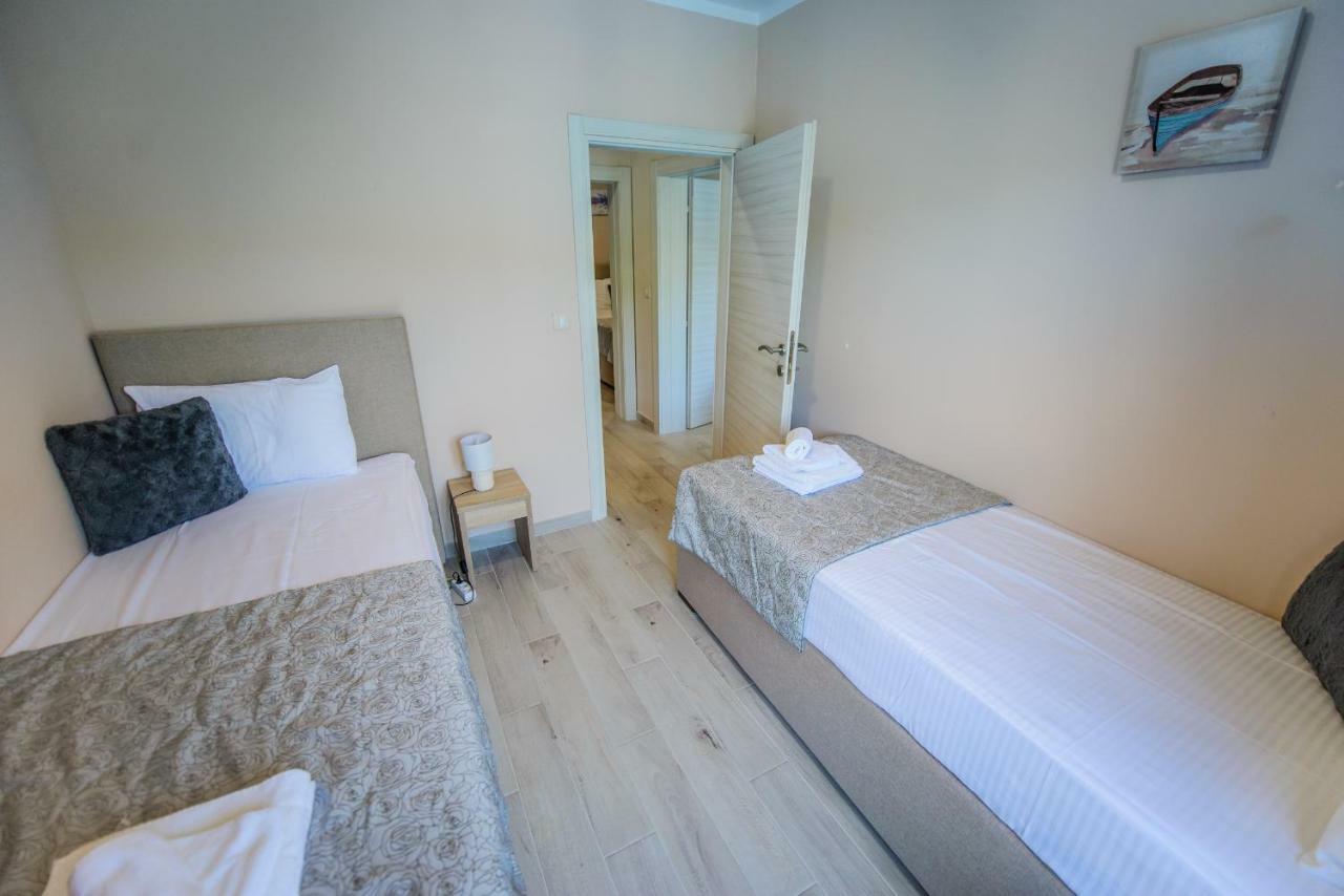 Apartment Vrutak Kotor Exteriör bild