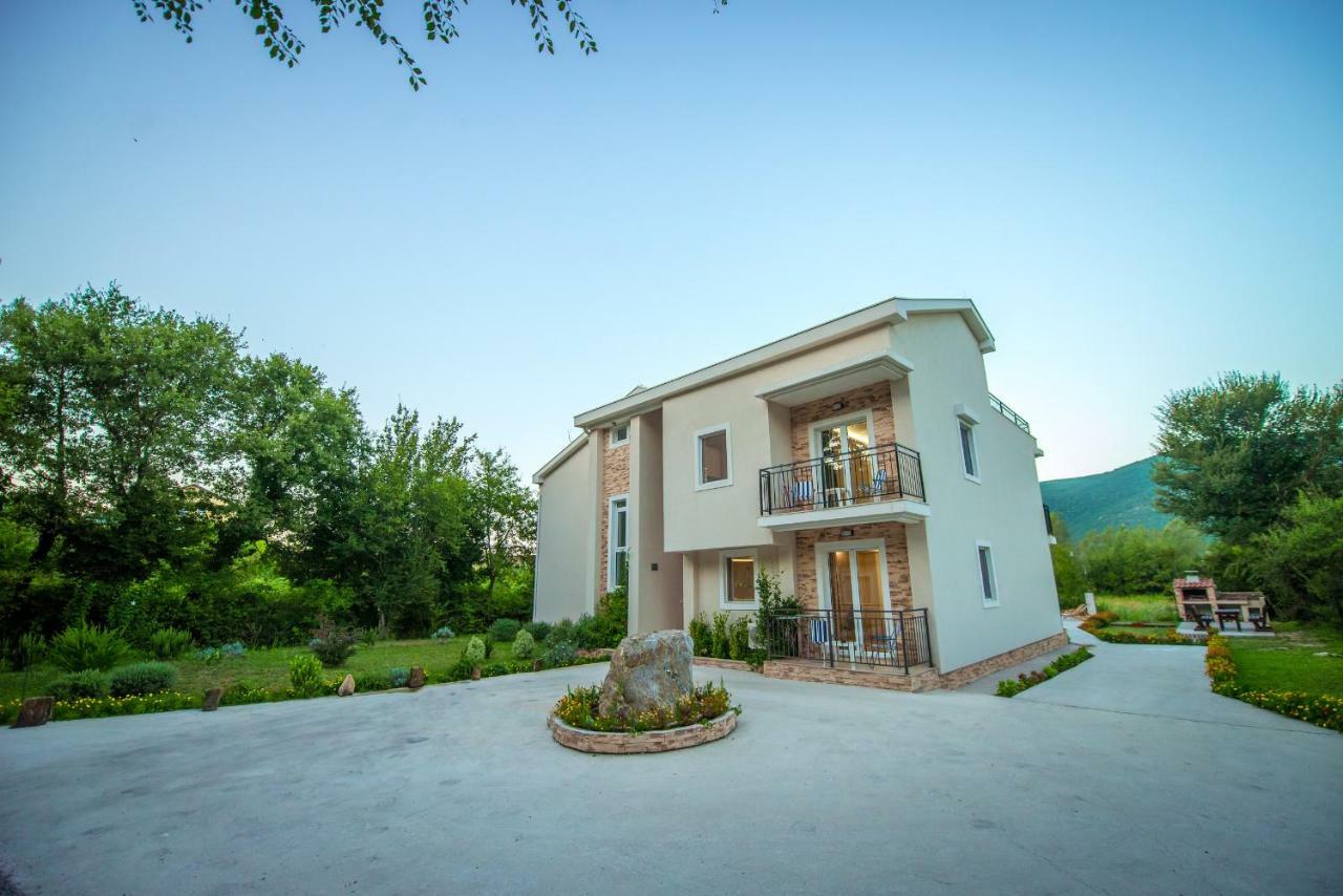 Apartment Vrutak Kotor Exteriör bild